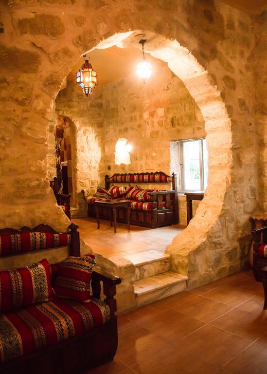Al Anbat Hotel & Restaurant Ουάντι Μούσα Εξωτερικό φωτογραφία