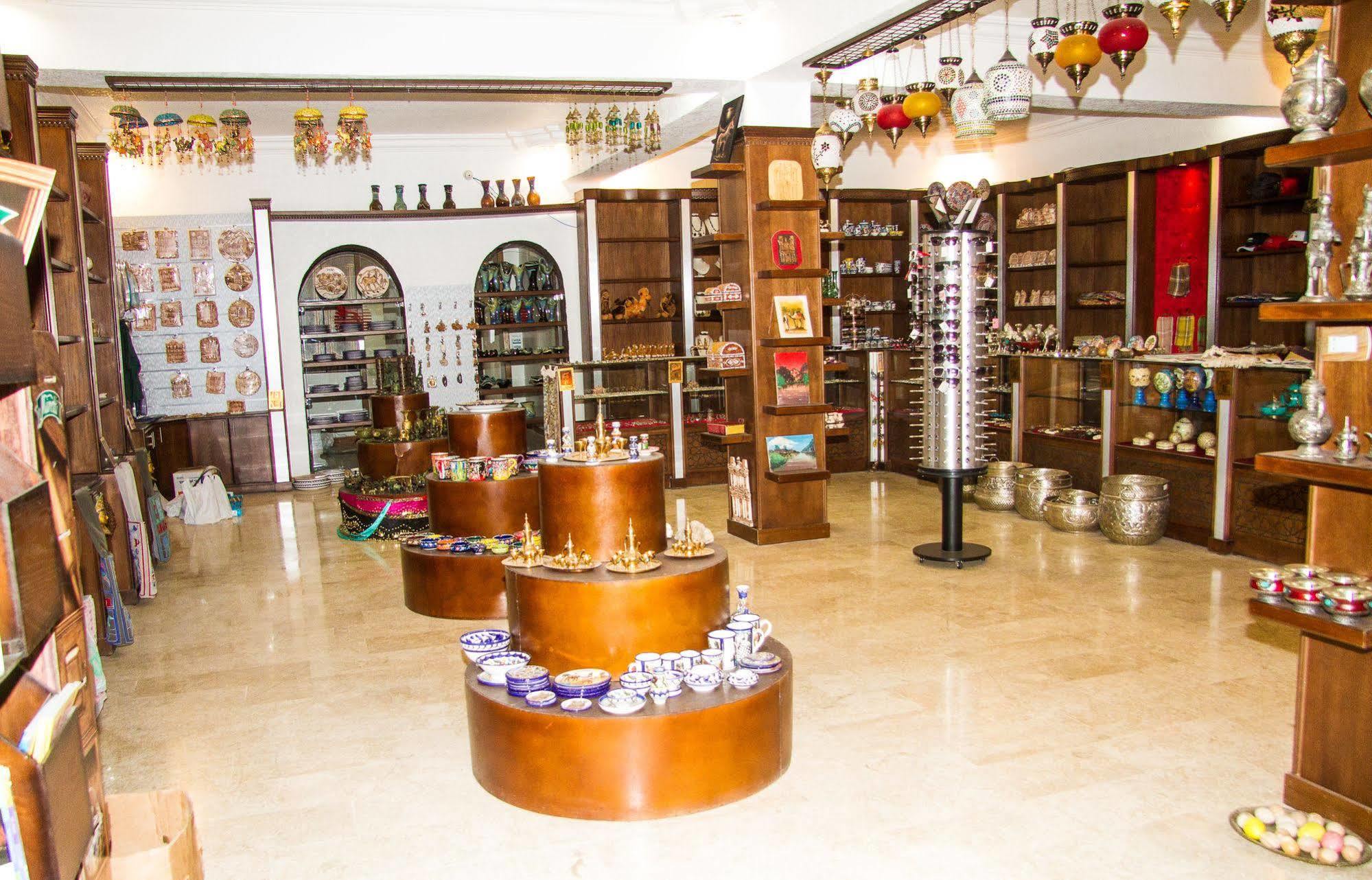 Al Anbat Hotel & Restaurant Ουάντι Μούσα Εξωτερικό φωτογραφία
